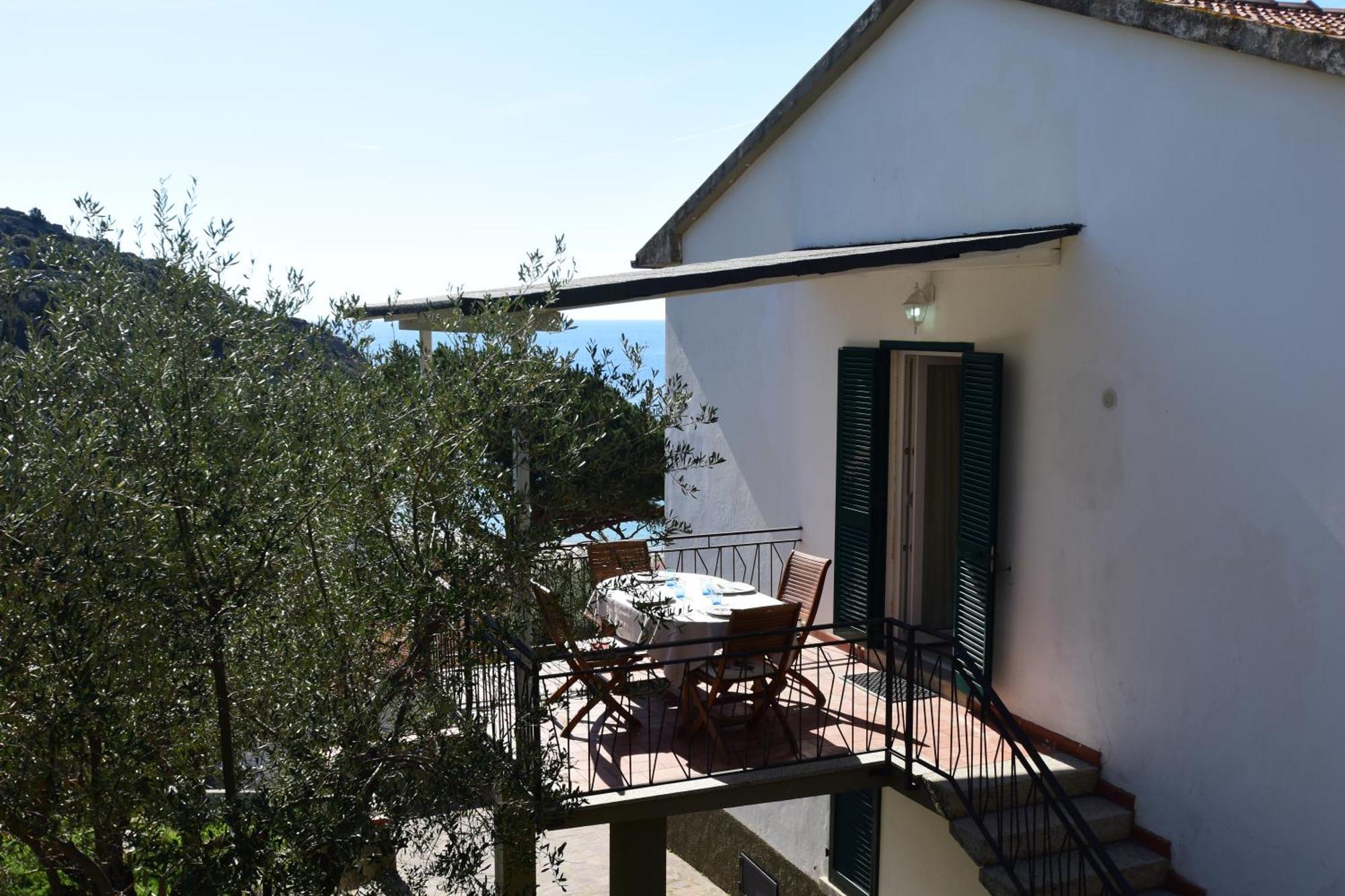 Appartamenti Cavoli - Vista Mare Con Terrazze, Clima E Posti Auto Spiaggia di Cavoli ภายนอก รูปภาพ